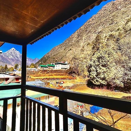 Lama Hotel Lukla Esterno foto
