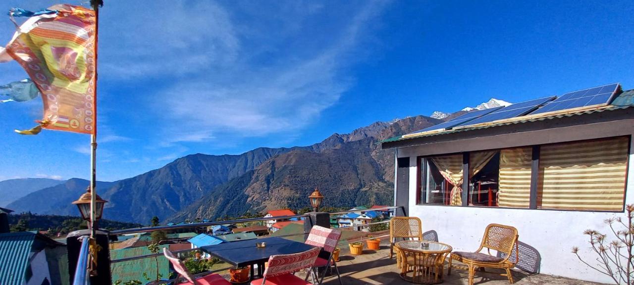 Lama Hotel Lukla Esterno foto