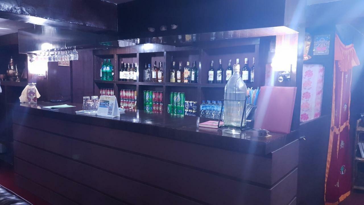 Lama Hotel Lukla Esterno foto